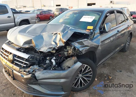 2019 Volkswagen Jetta 1.4T Sel from USA, damaged, VIN 3VWE57BU1KM004619